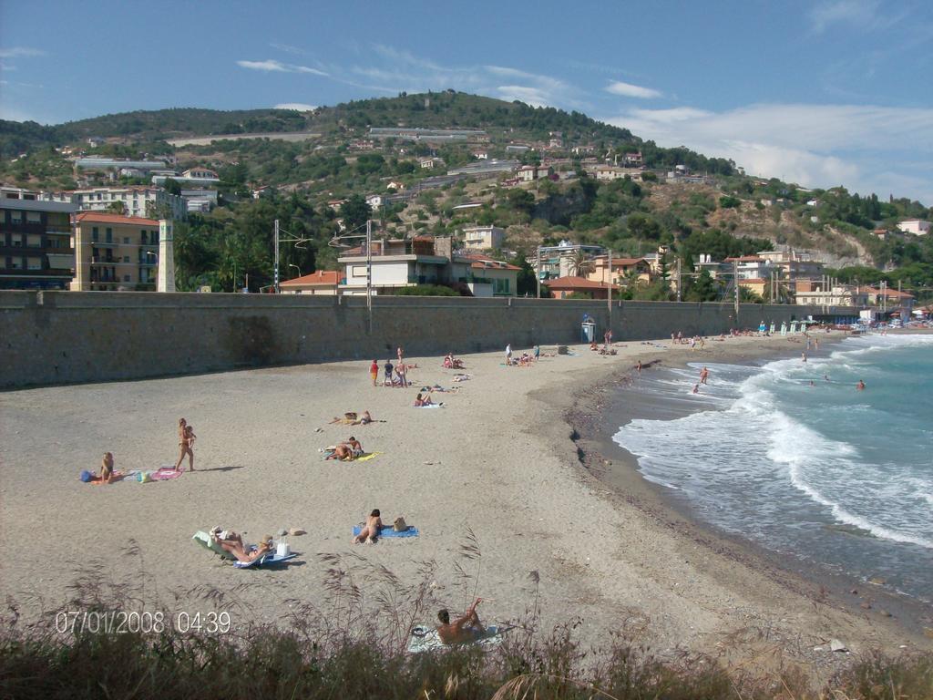 Residence Dei Fiori Bordighera Eksteriør billede