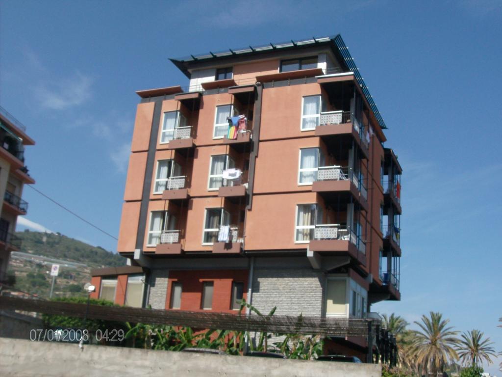 Residence Dei Fiori Bordighera Eksteriør billede