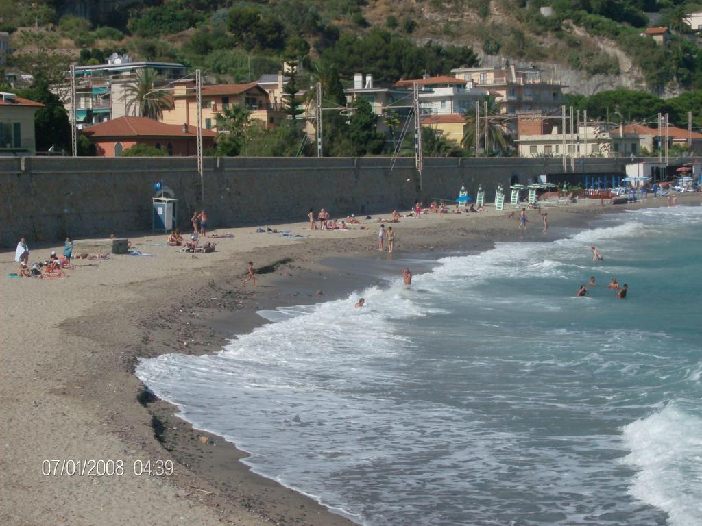 Residence Dei Fiori Bordighera Eksteriør billede