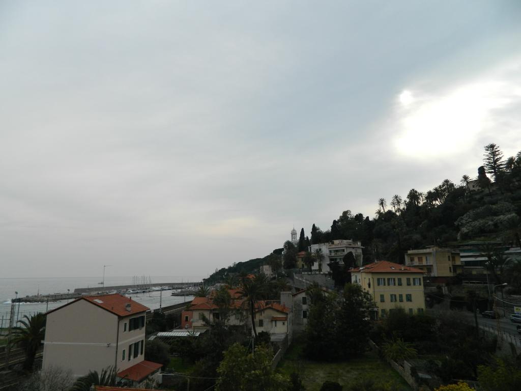 Residence Dei Fiori Bordighera Værelse billede