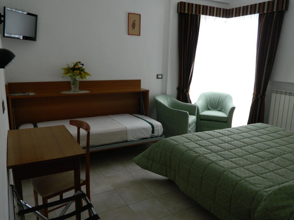 Residence Dei Fiori Bordighera Eksteriør billede