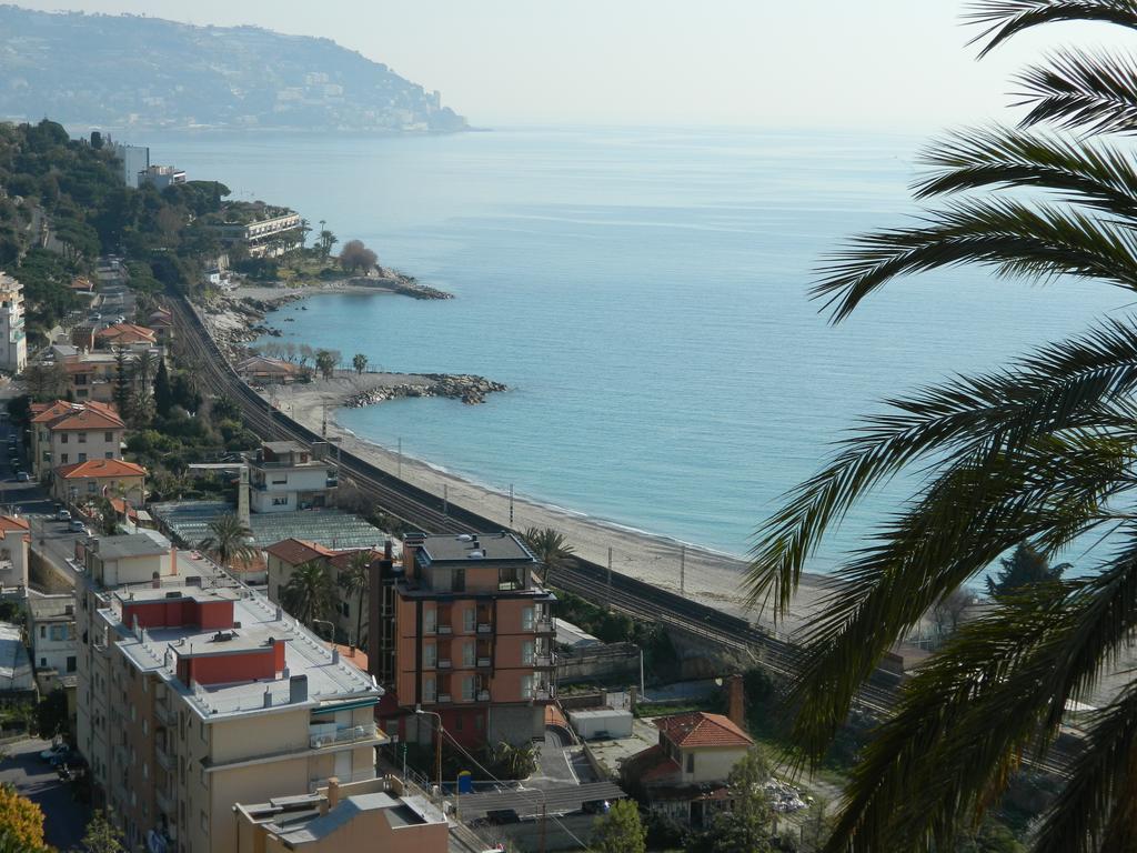 Residence Dei Fiori Bordighera Eksteriør billede